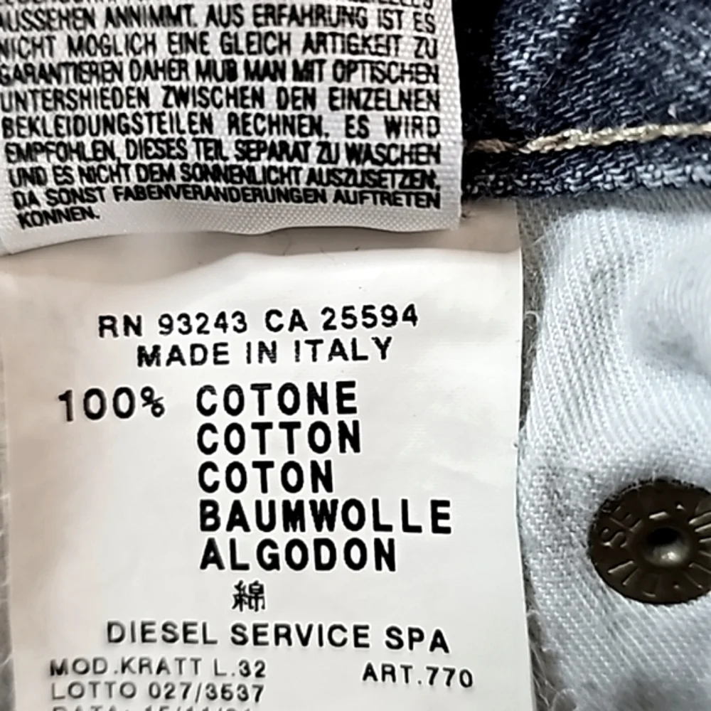Diesel Industry Denim Division Jeans. Men's Size: Waist 36x32 1/2 Inseam.